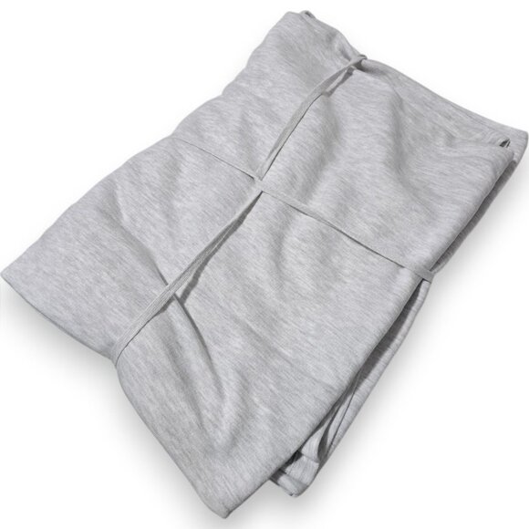 CHAMPION LOGO SWEATSHIRT BLANKET UNIVERSITY OF RHODE ISLAND Size 60" x 72" - Picture 3 of 11